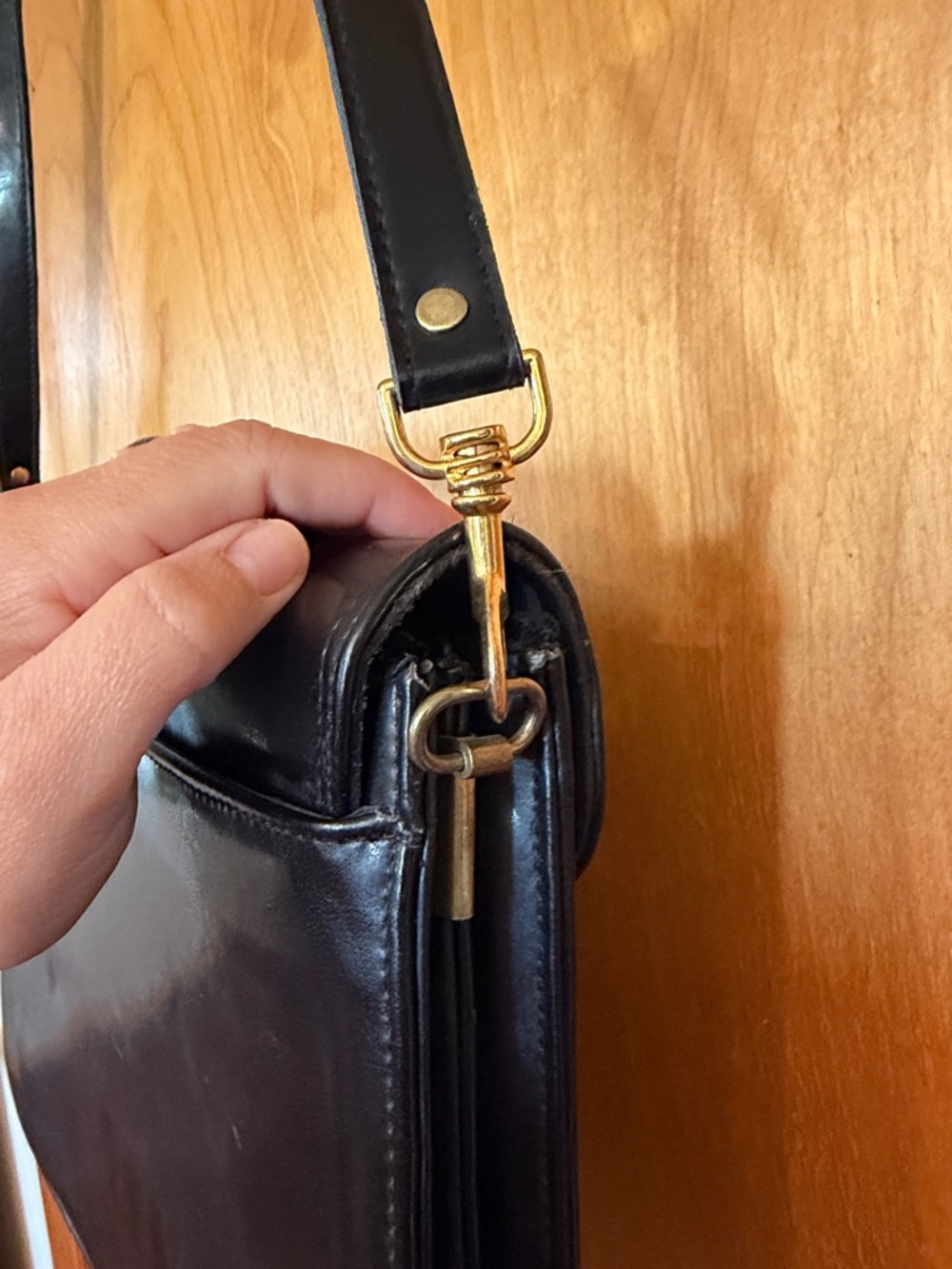 Vintage Paolo Masi Black Leather Briefcase with Gold Hardware - Picture 9 of 16